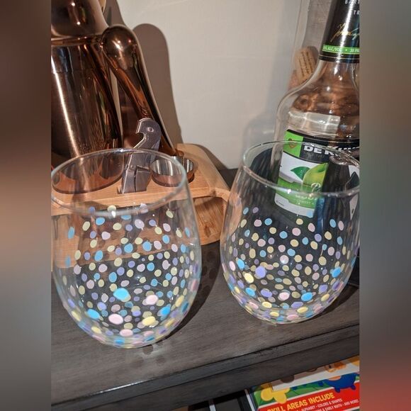 PASTEL Hand painted Wine glasses SET OF 2 SPRING - Picture 1 of 2